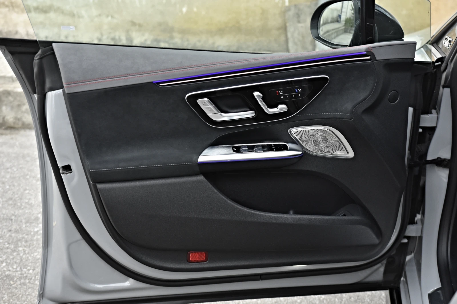Mercedes-Benz EQE 43 AMG-OPTIC * 4M* HYPER SCREEN * BURMESTER* HUD | Mobile.bg � ����������� 15