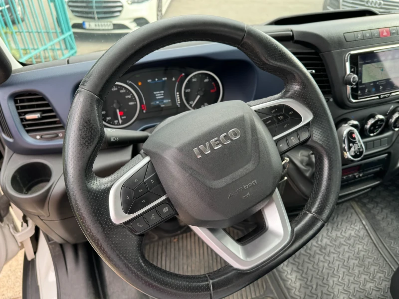 Iveco Daily 35c210* 3.0HPI* Климатик* Навигация, снимка 9 - Бусове и автобуси - 47071075