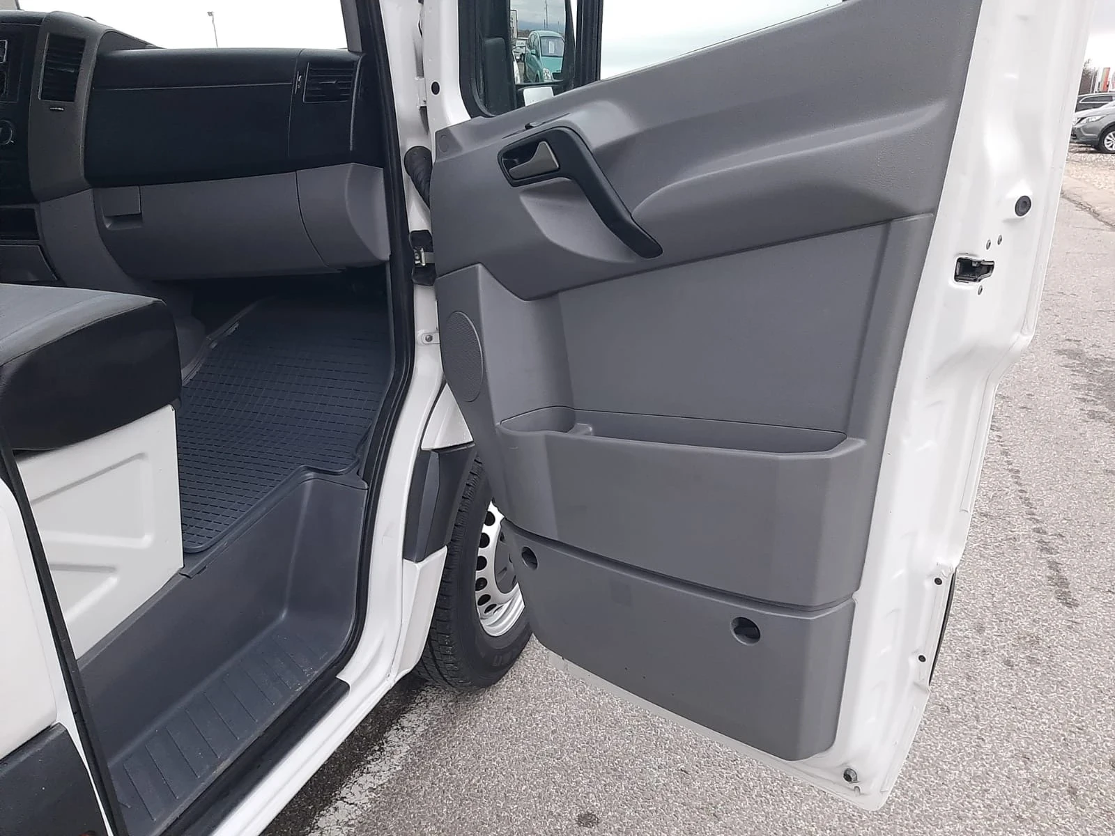 VW Crafter 2.0 климатроник парктроник 5б - изображение 5