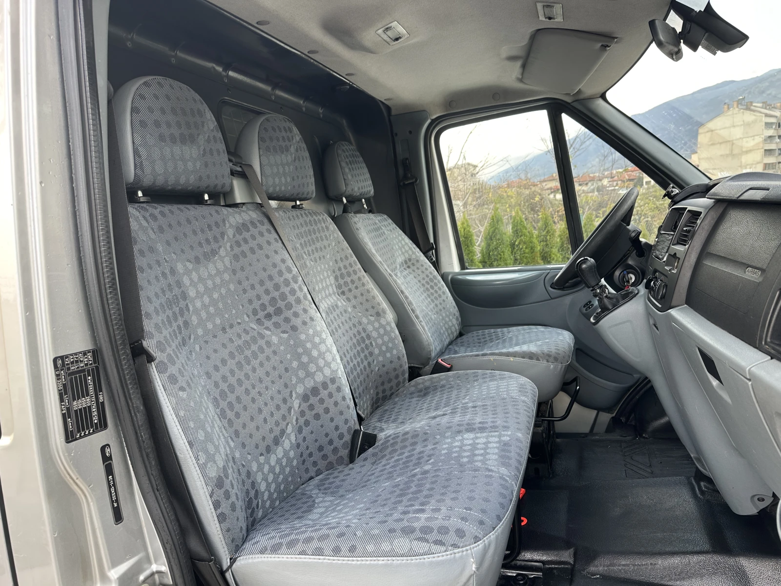 Ford Transit 280* KЛИМАТИК* 2ст-Врати - изображение 9