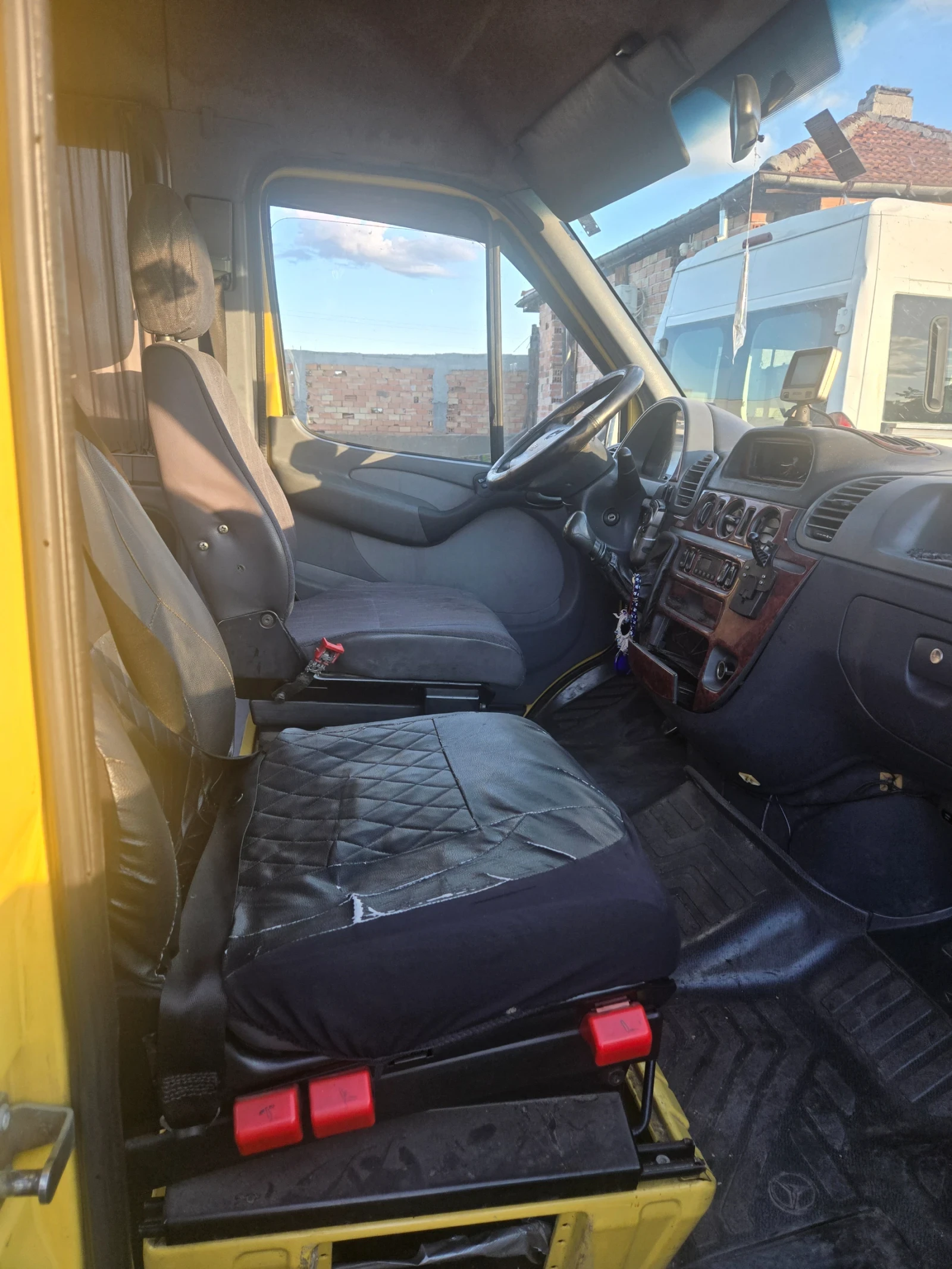 Mercedes-Benz Sprinter 316 2 7 изплащане прес ТБИ банка може сащо , снимка 4 - Бусове и автобуси - 55158985