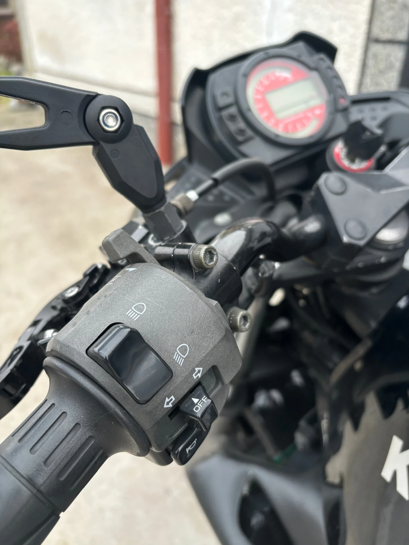 Kawasaki Z 750R - изображение 4