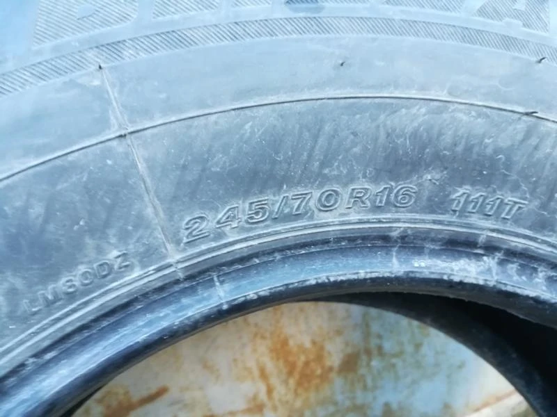 Гуми Зимни 245/70R16, снимка 5 - Гуми и джанти - 20333333