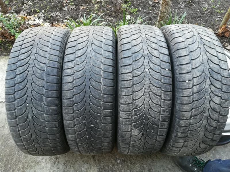 Гуми Зимни 245/70R16, снимка 7 - Гуми и джанти - 20333333