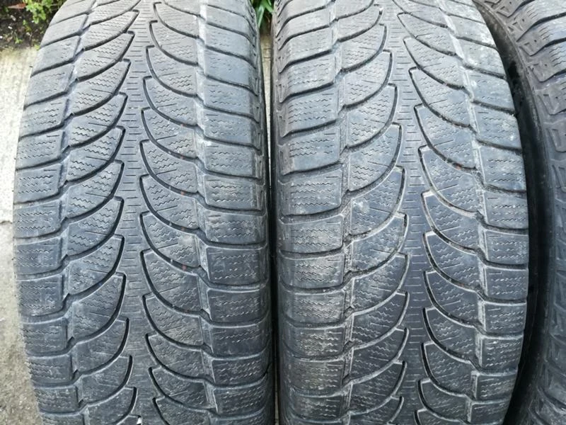 Гуми Зимни 245/70R16, снимка 8 - Гуми и джанти - 20333333