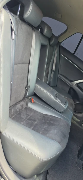 Toyota Avensis Exclusive 2.2 D-4D , ръчка, Кожа, снимка 13