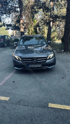 Mercedes-Benz E 220, снимка 3