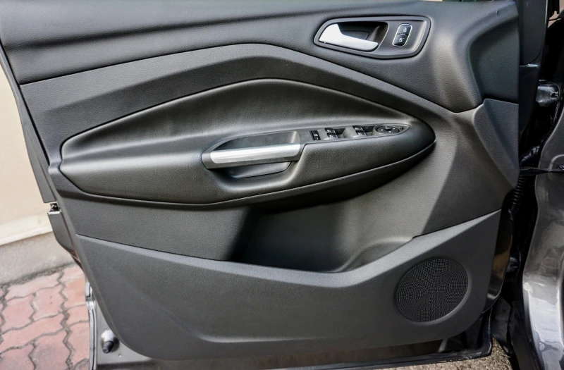 Ford Kuga 1.5 ECOBOOST BUSINESS, снимка 5 - Автомобили и джипове - 40179648