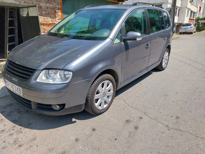 VW Touran, снимка 3 - Автомобили и джипове - 46650812