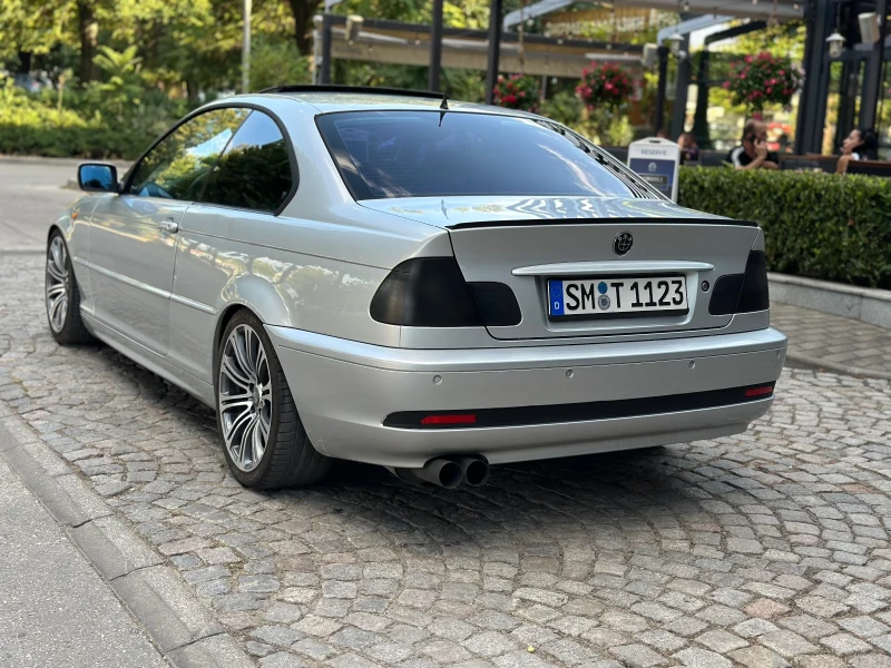 BMW 318 i FACELIFT, снимка 4 - Автомобили и джипове - 46872239