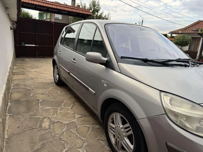 Renault Scenic, снимка 2 - Автомобили и джипове - 47948680