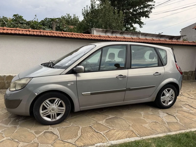 Renault Scenic, снимка 3 - Автомобили и джипове - 47948680