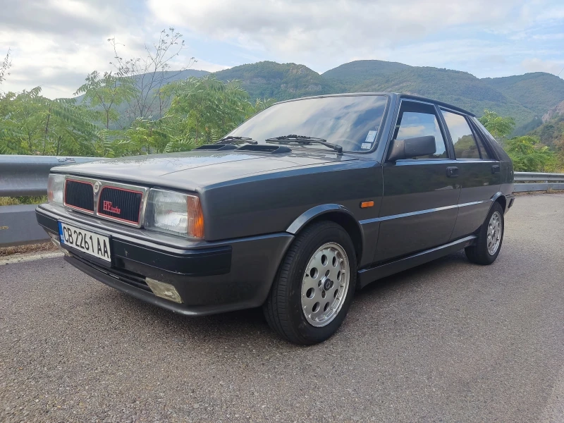 Lancia Delta, снимка 1 - Автомобили и джипове - 48539941