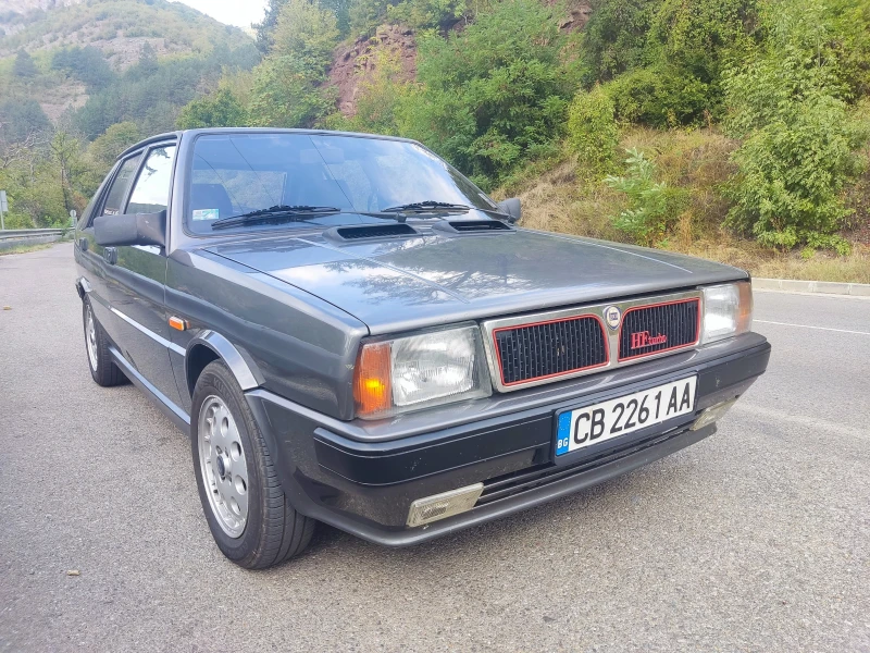 Lancia Delta, снимка 12 - Автомобили и джипове - 48539941