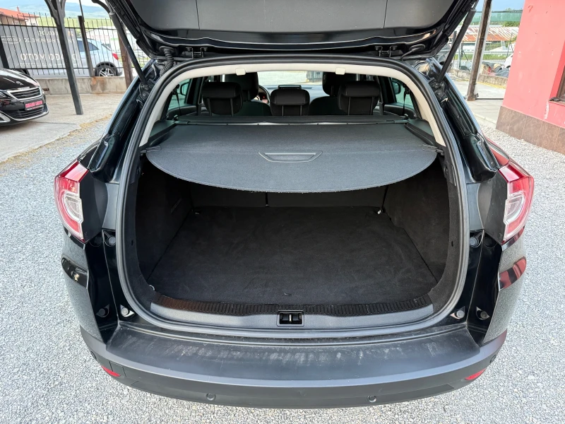 Renault Megane 1.5DCi, LED, * Навигация* Климатроник, Уникат!, снимка 14 - Автомобили и джипове - 50554040