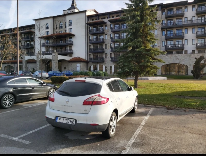 Renault Megane 1.5 dci  2012г., снимка 16 - Автомобили и джипове - 52251036
