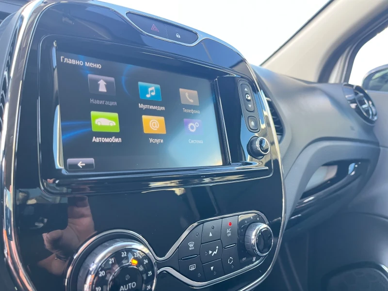 Renault Captur Нави, климатроник, key less, euro5, снимка 12 - Автомобили и джипове - 52522483