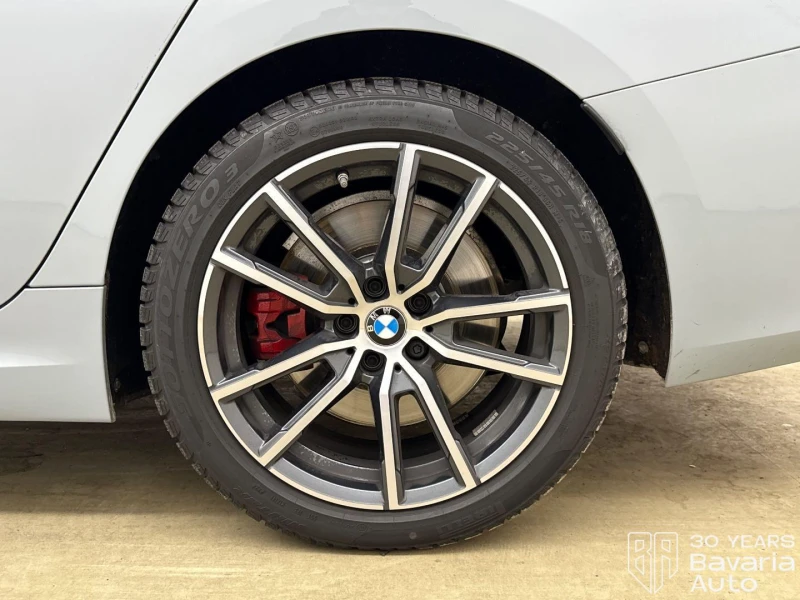 BMW 330 d xDrive Touring M Sport Paket Sportautomatic, снимка 15 - Автомобили и джипове - 52664372