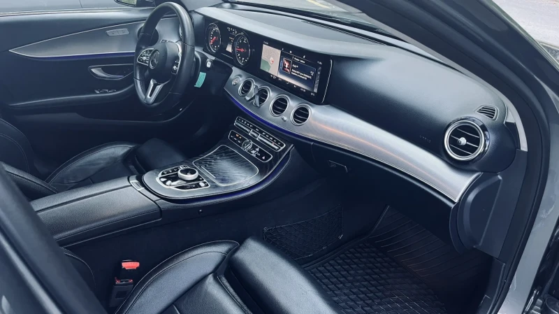 Mercedes-Benz E 220, снимка 16 - Автомобили и джипове - 53301598