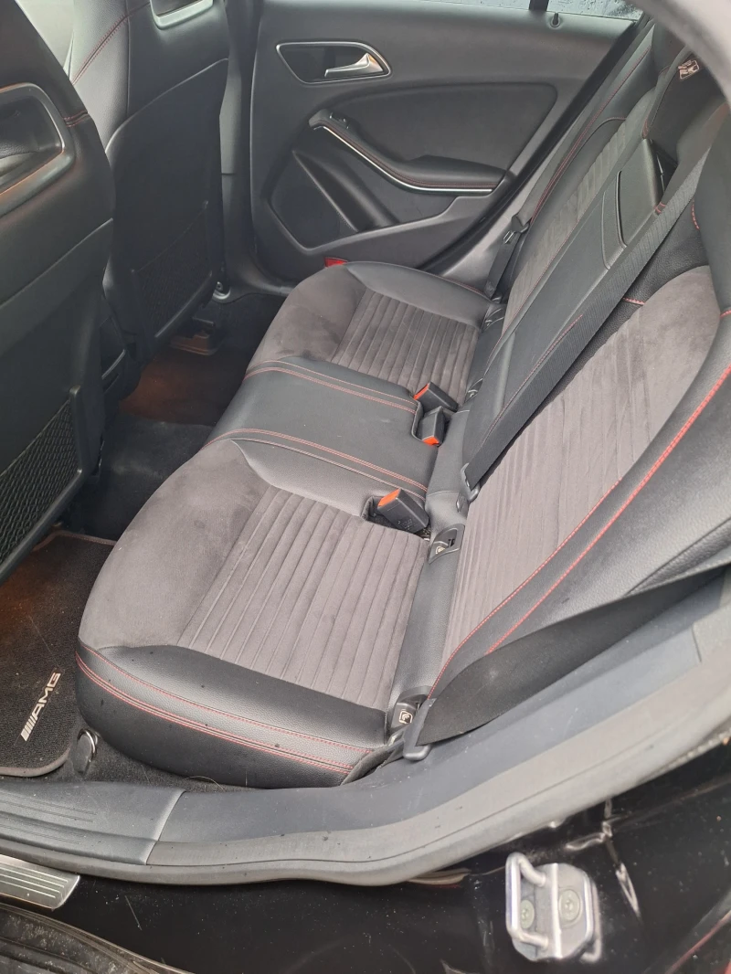Mercedes-Benz CLA 200, снимка 6 - Автомобили и джипове - 53371104