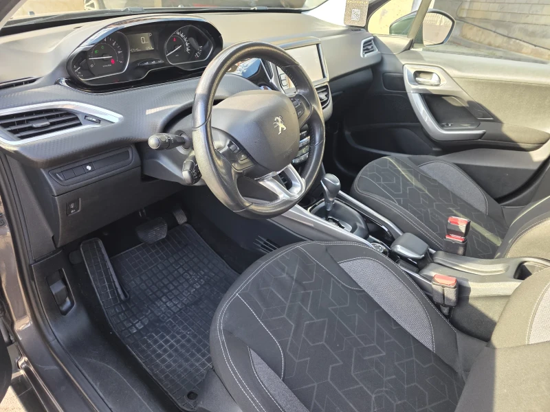 Peugeot 2008 1.2 * Автоматик * 4х4, снимка 12 - Автомобили и джипове - 53570807