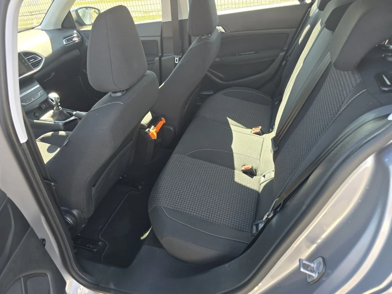 Peugeot 308 1.5 HDI 130kc, снимка 13 - Автомобили и джипове - 53574997
