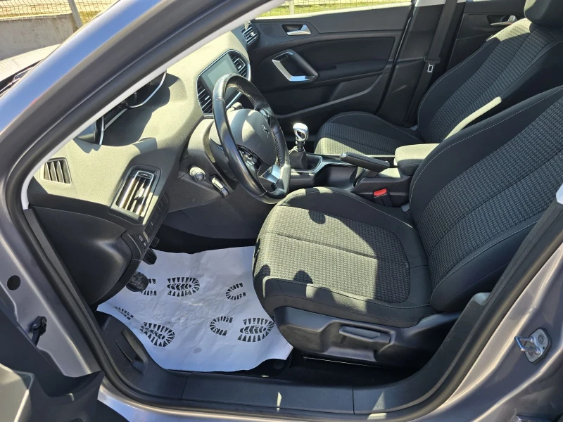 Peugeot 308 1.5 HDI 130kc, снимка 8 - Автомобили и джипове - 53574997