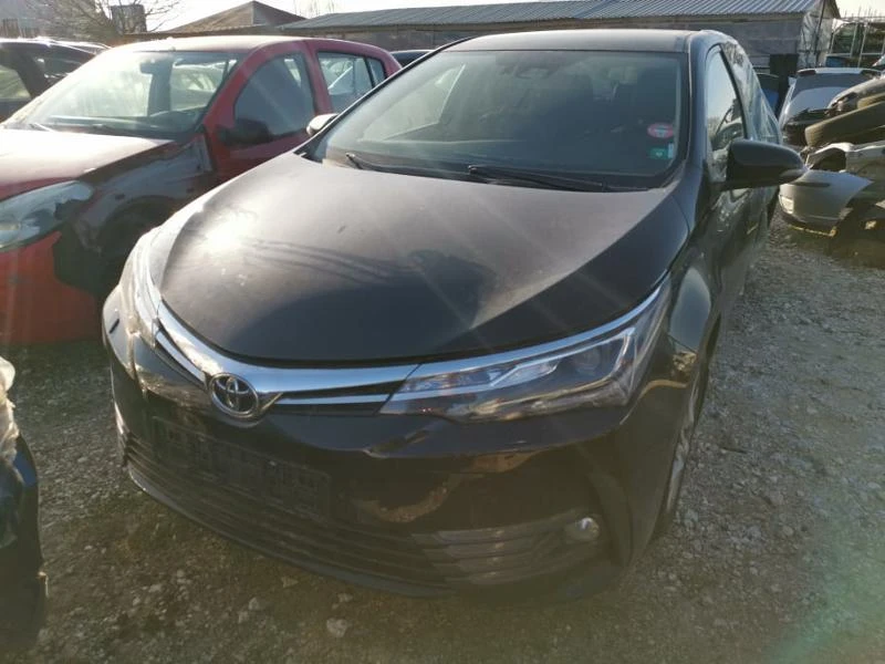 Toyota Corolla 1.6i, снимка 2 - Автомобили и джипове - 27732425