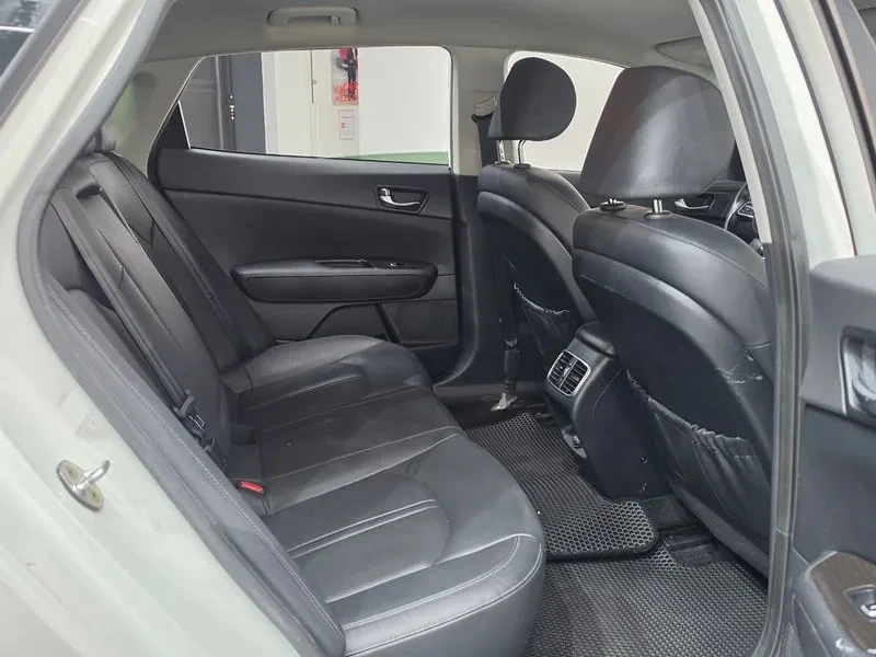 Kia K5 2.0 NOBLESSE, снимка 11 - Автомобили и джипове - 56304824