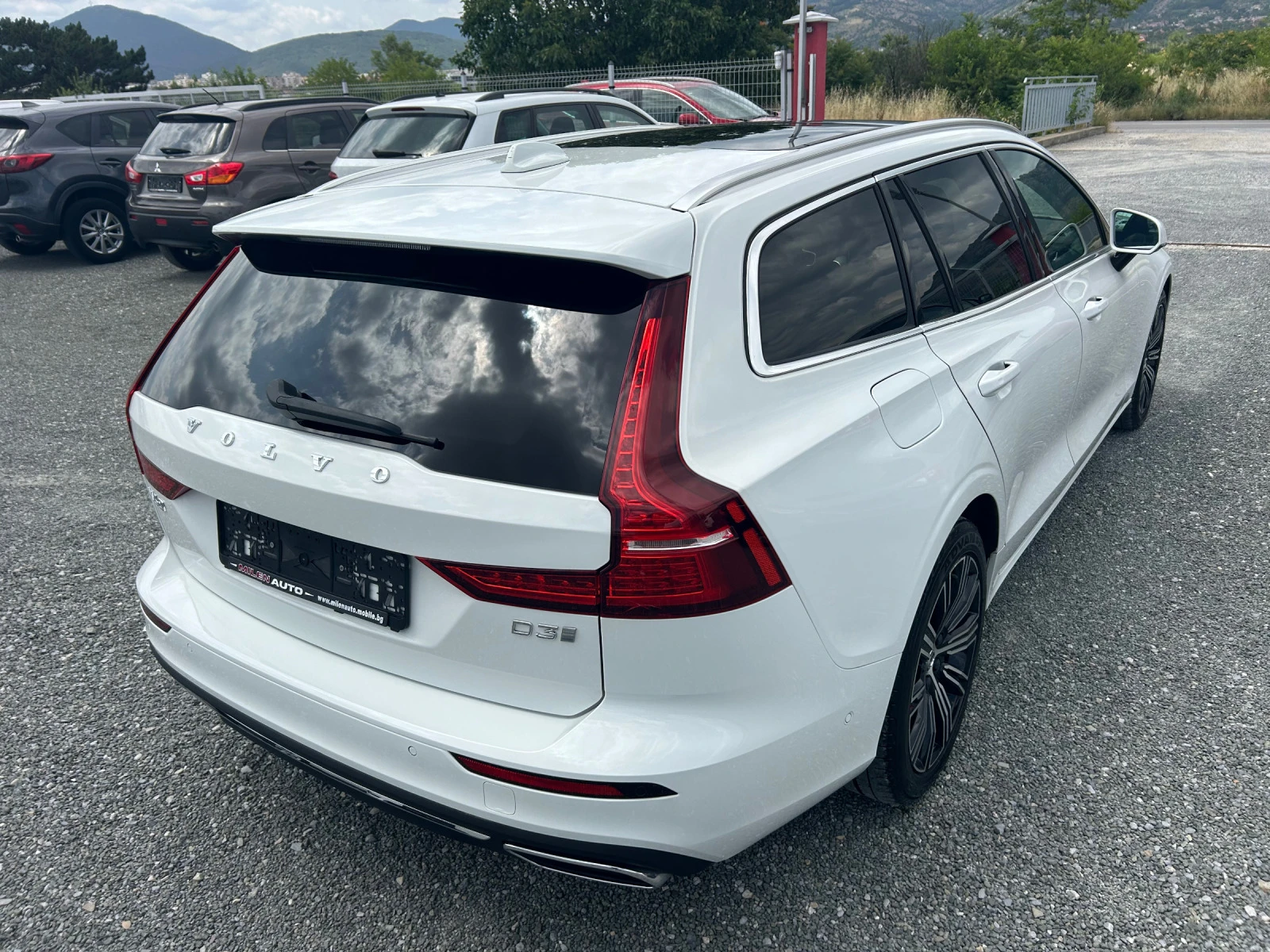 Volvo V60 (KATO НОВА) - изображение 6