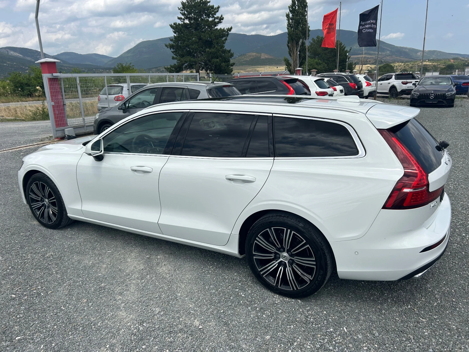 Volvo V60 (KATO НОВА) - изображение 8