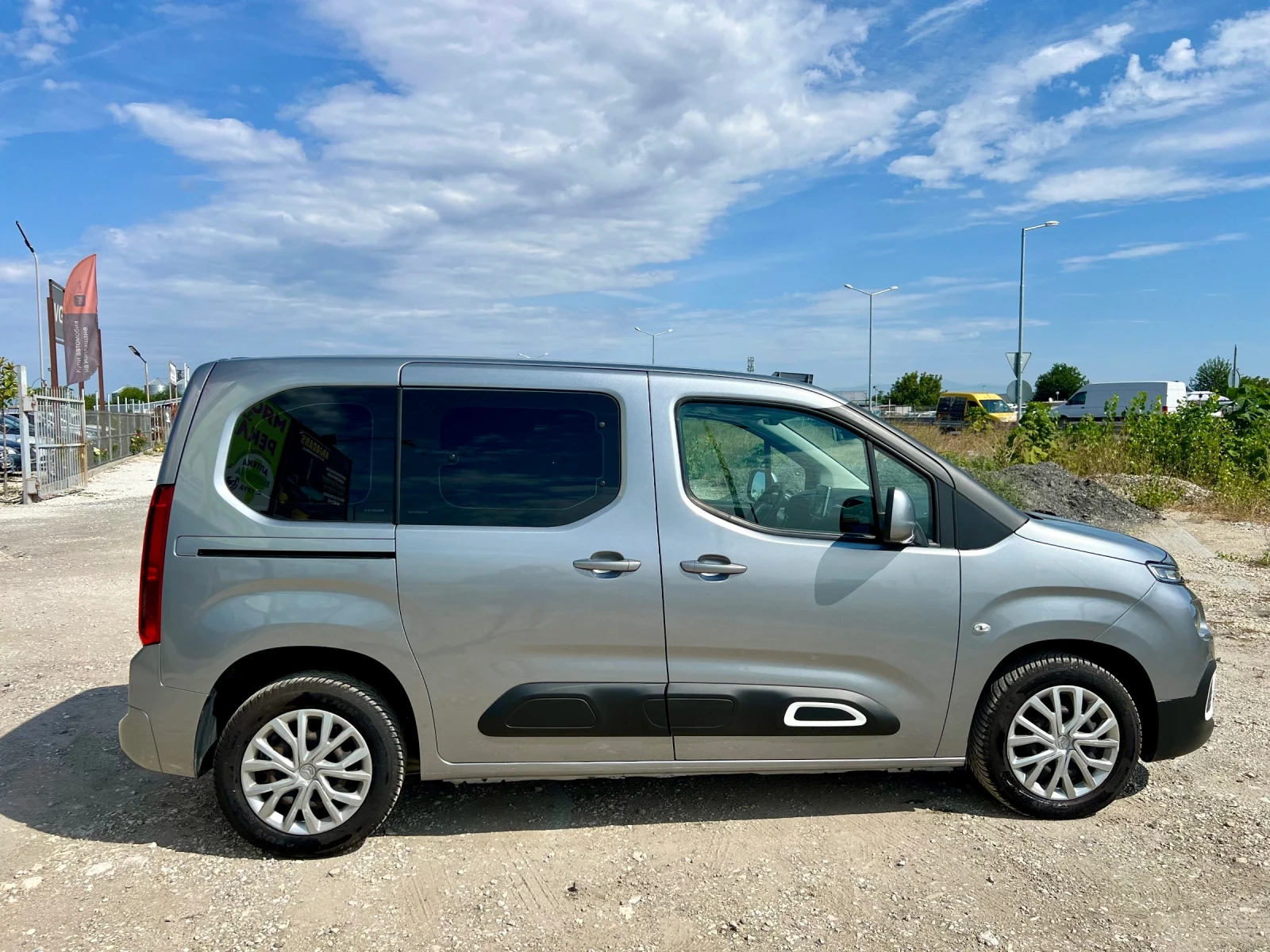 Citroen Berlingo 1.5 Blue HDI - изображение 8