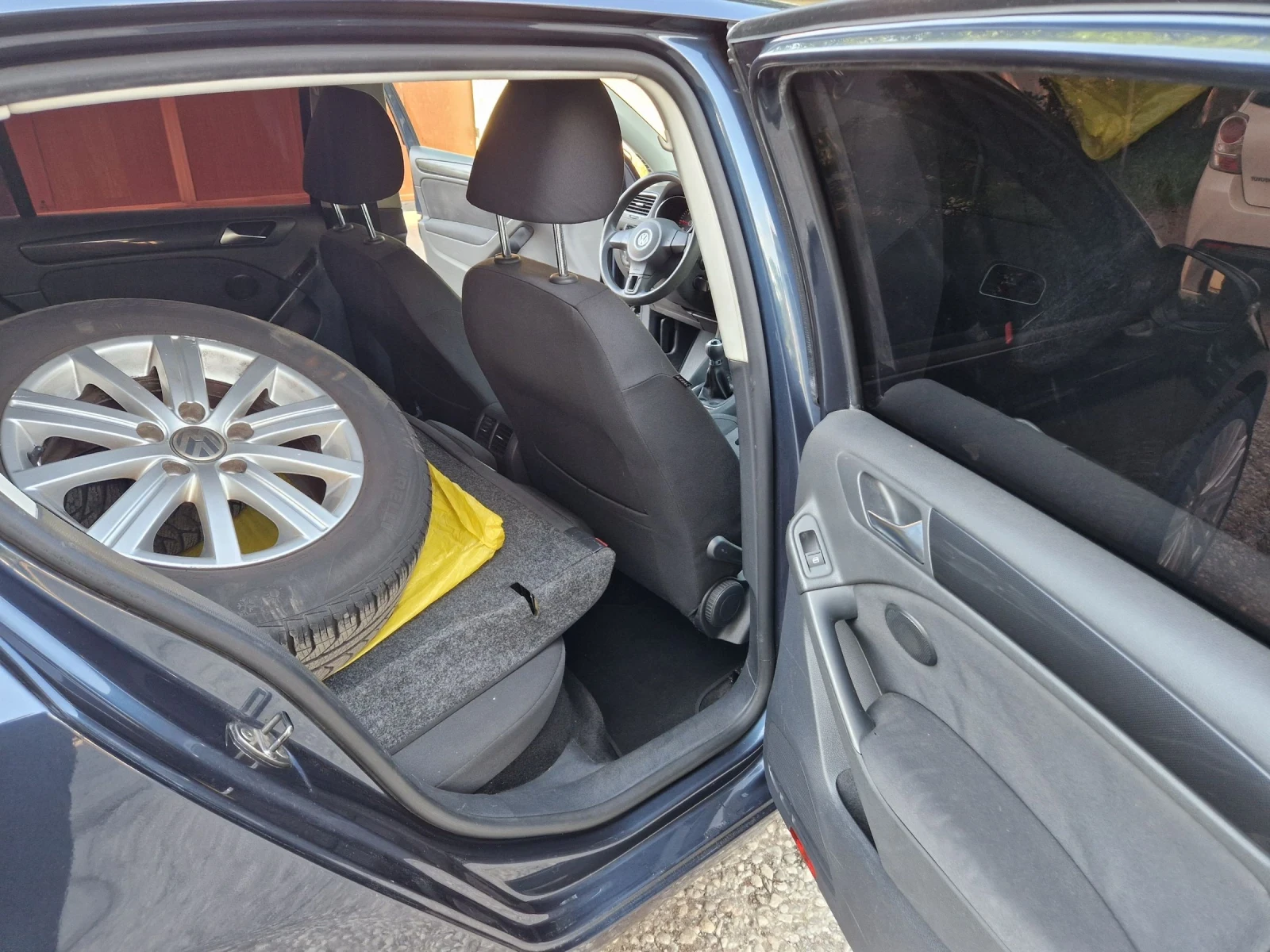 VW Golf 1.6TDI, 105к.с, Евро 5А, Италия  - изображение 8