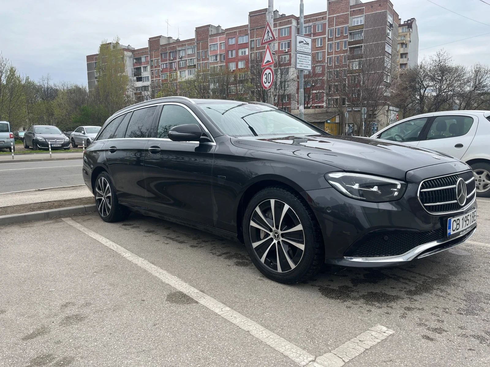 Mercedes-Benz E 300 E300de - изображение 7
