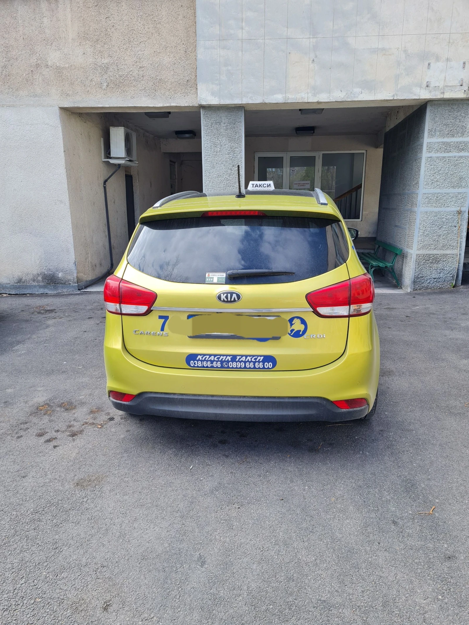 Kia Carens 1.7 CDTI  6+ 1 - изображение 4