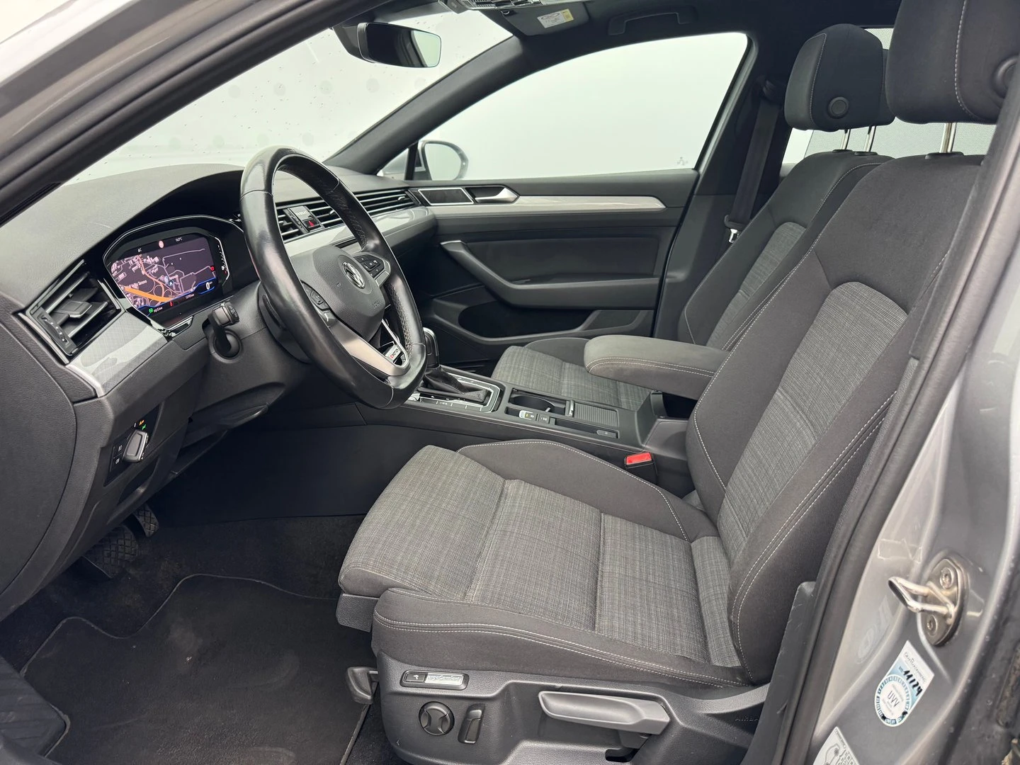 VW Passat VW Passat Var. Business 2.0TDI SCR 4MOT DSG | Mobile.bg   5