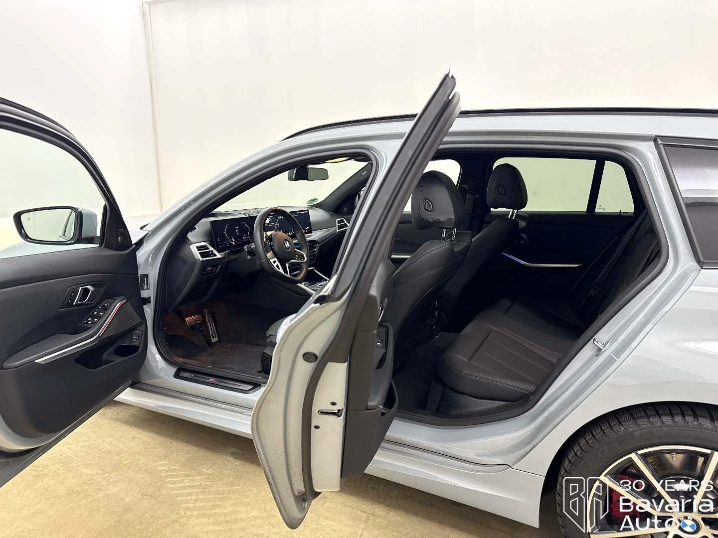 BMW 330 d xDrive Touring M Sport Paket Sportautomatic | Mobile.bg   5