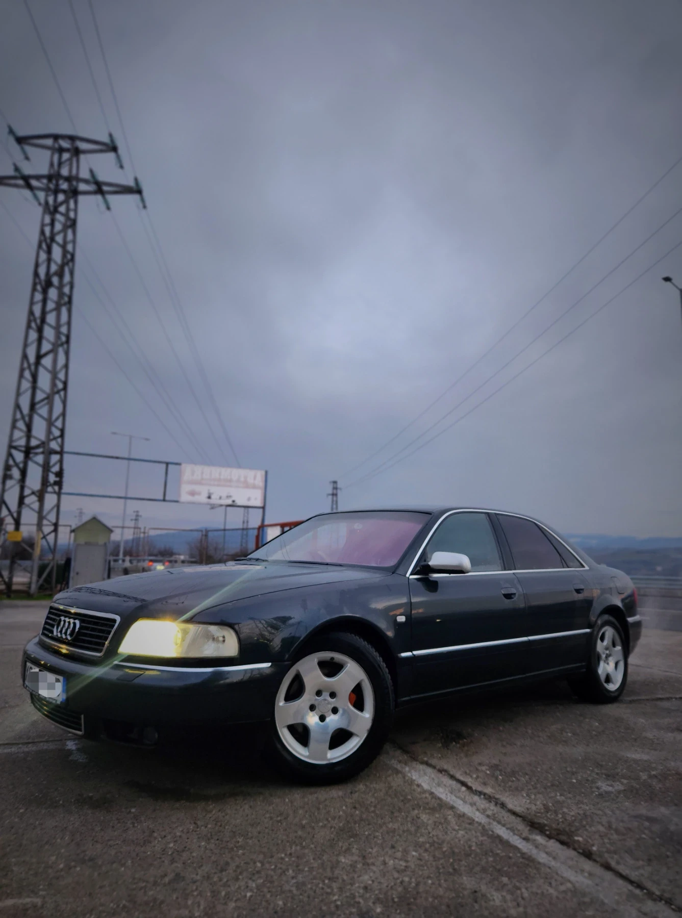 Audi A8 QUATTRO  - изображение 2