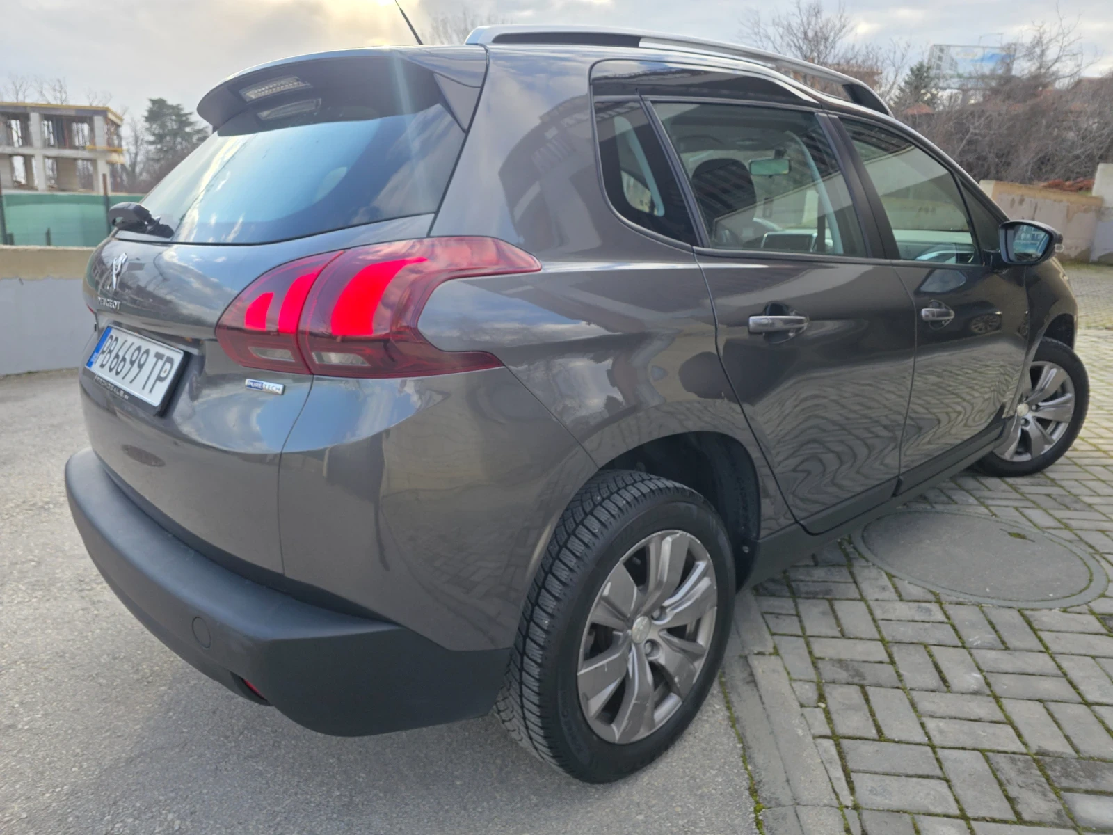 Peugeot 2008 1.2 * Автоматик * 4х4 - изображение 4