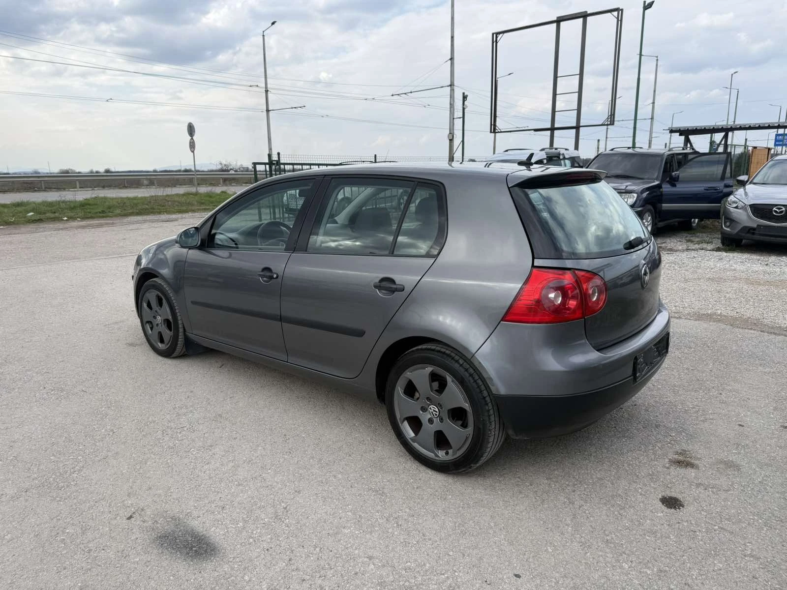 VW Golf 1.9TDI 105kc 6ck., снимка 8 - Автомобили и джипове - 53976189