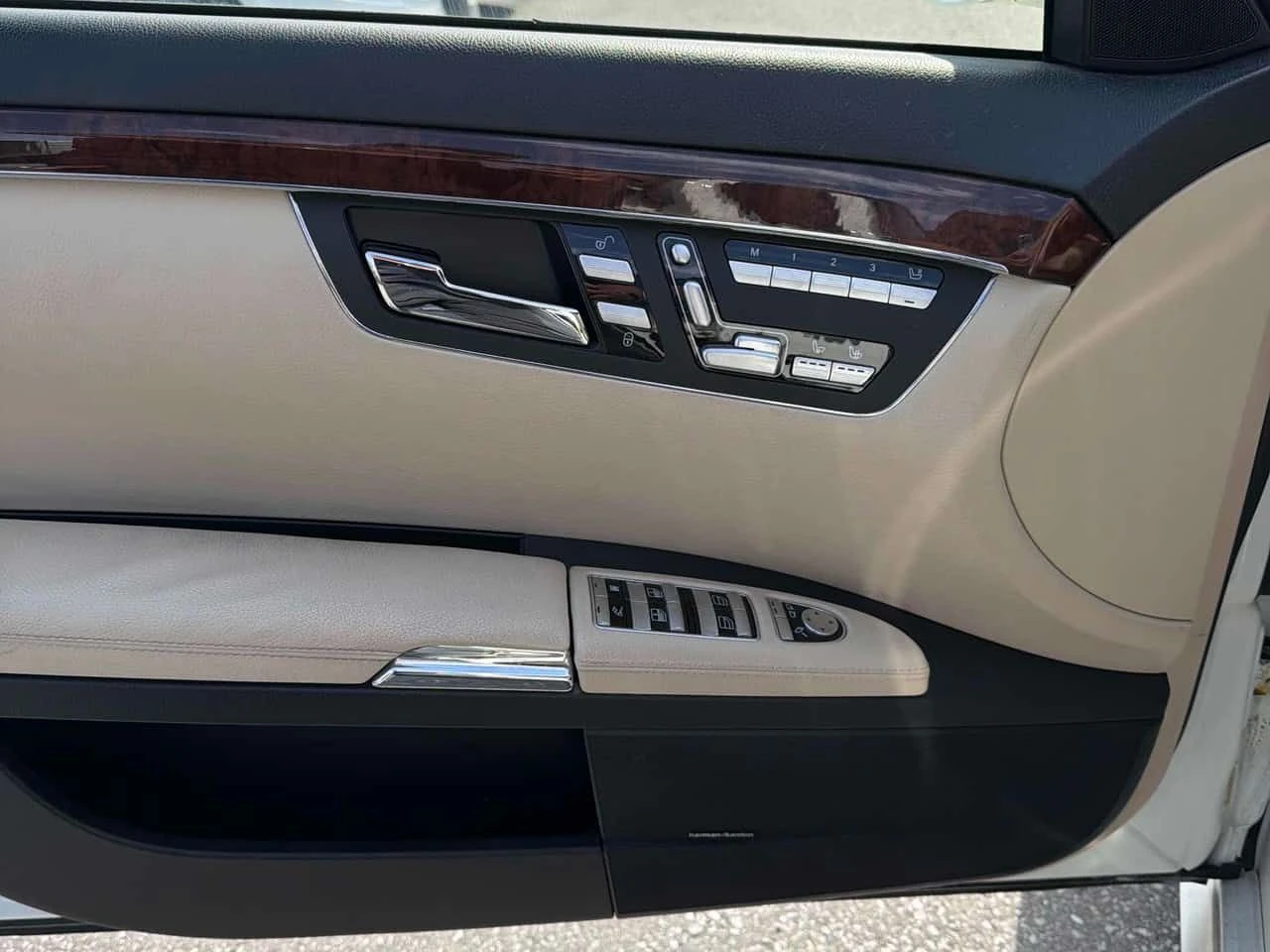 Mercedes-Benz S 550 4MATIC * МАСАЖИ* ПОДГРЕВ* ОБДУХВАНЕ* ПАНОРАМА* , снимка 12 - Автомобили и джипове - 54094371