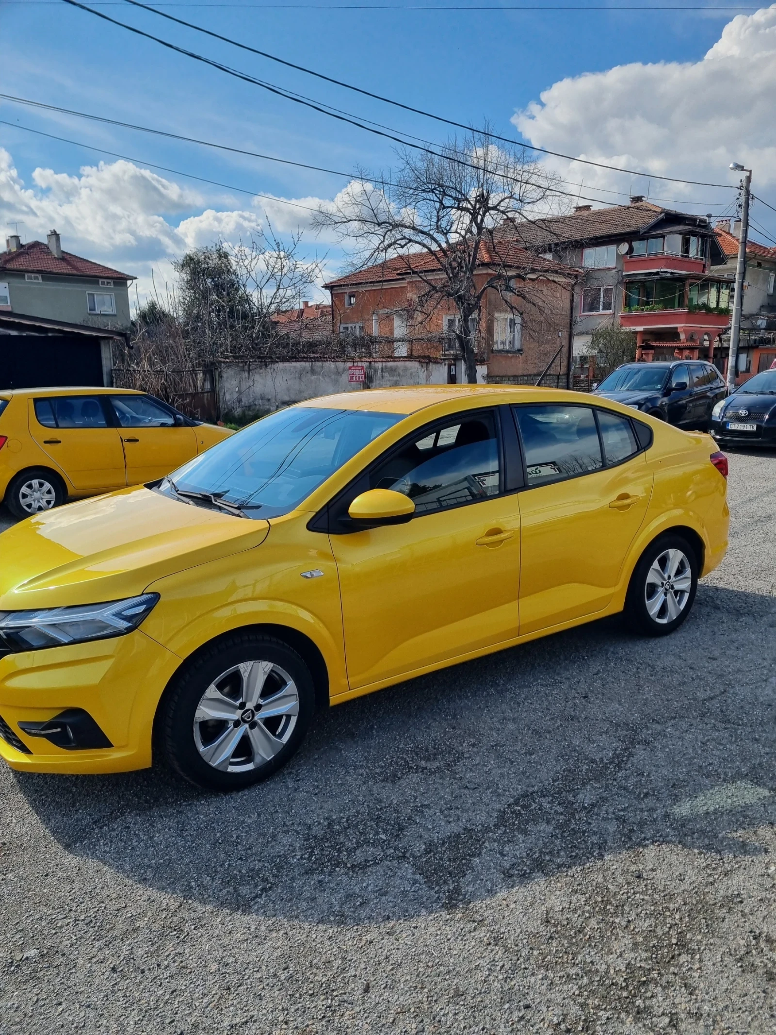 Dacia Logan 1000 кубика с турбина с фабрична газова оредба, снимка 5 - Автомобили и джипове - 54114237