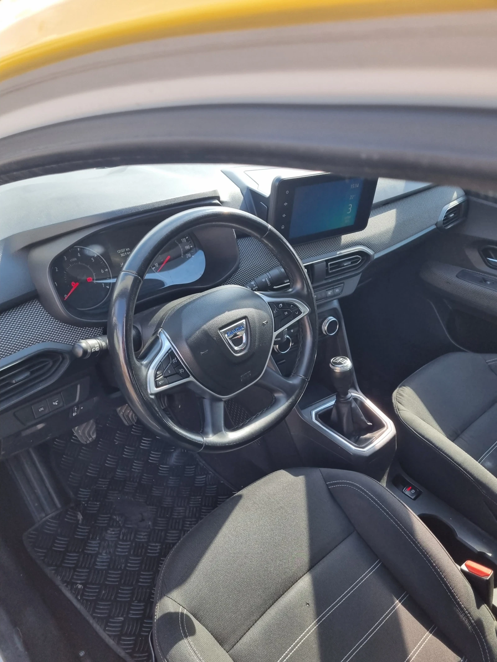 Dacia Logan 1000 кубика с турбина с фабрична газова оредба, снимка 7 - Автомобили и джипове - 54114237