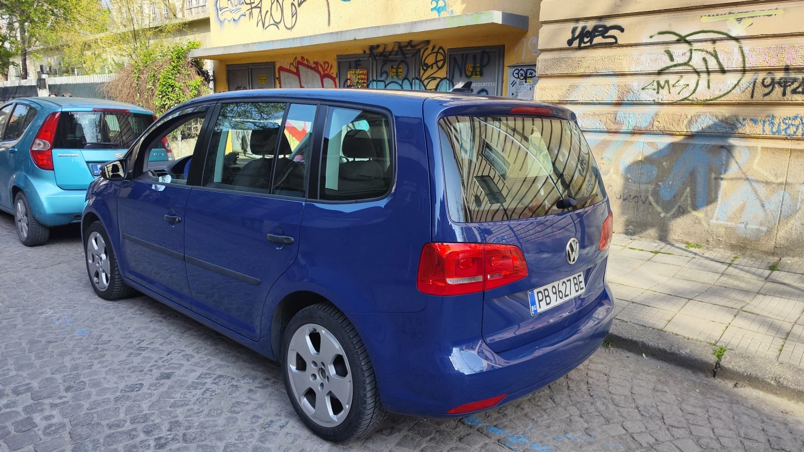 VW Touran 1.6tdi Automatik Webasto печка Германия , снимка 4 - Автомобили и джипове - 54194125