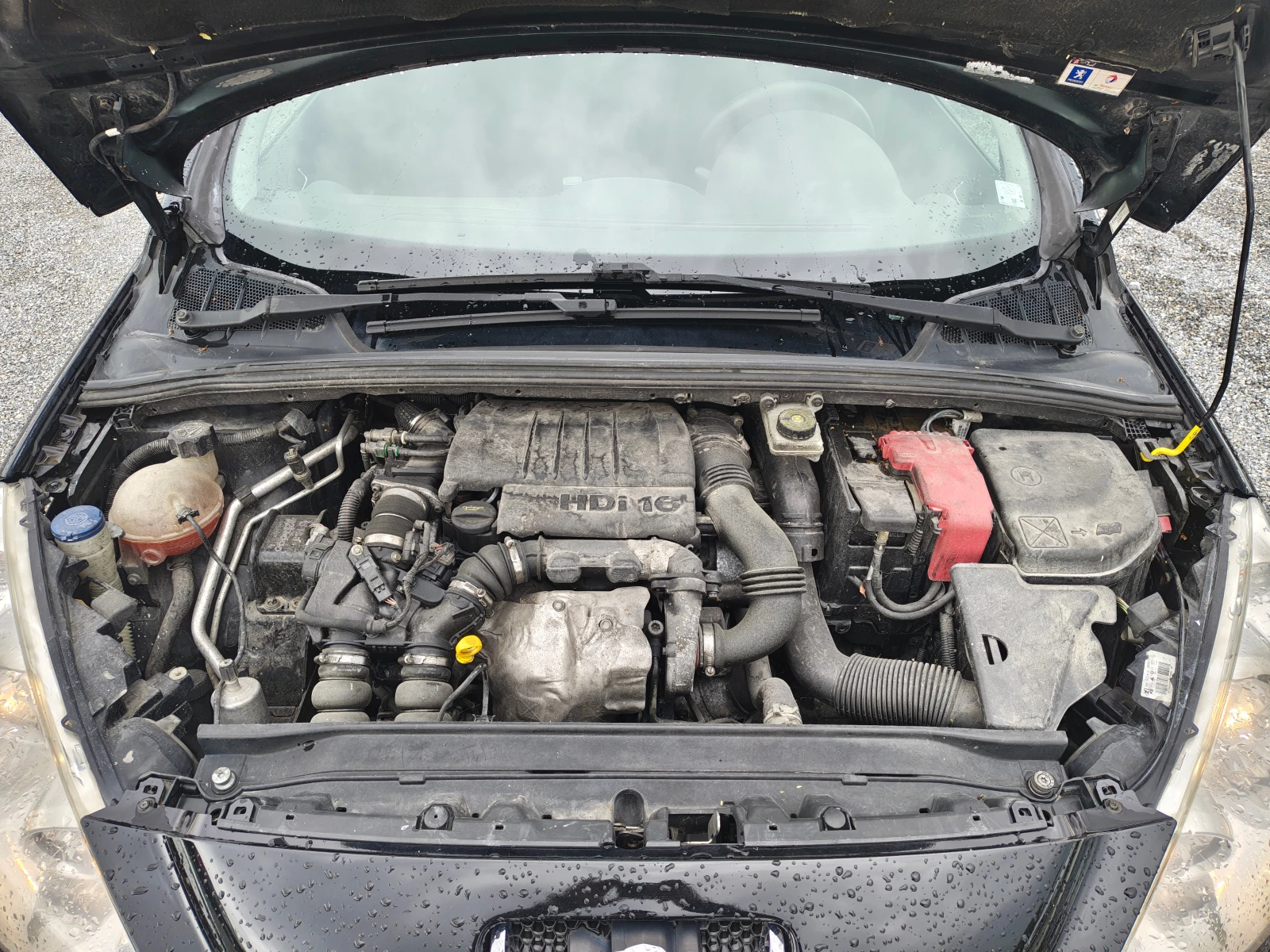 Peugeot 308 1.6  HDI, снимка 17 - Автомобили и джипове - 54469772