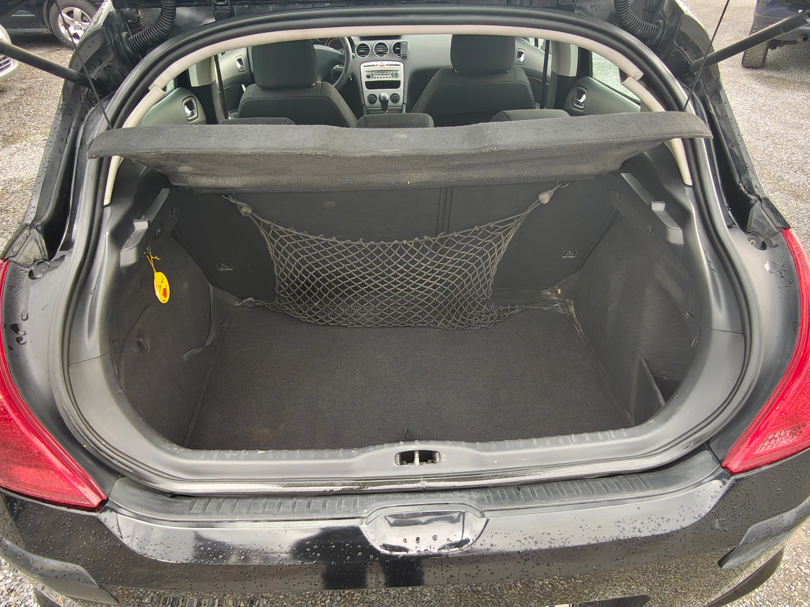 Peugeot 308 1.6  HDI, снимка 9 - Автомобили и джипове - 54469772