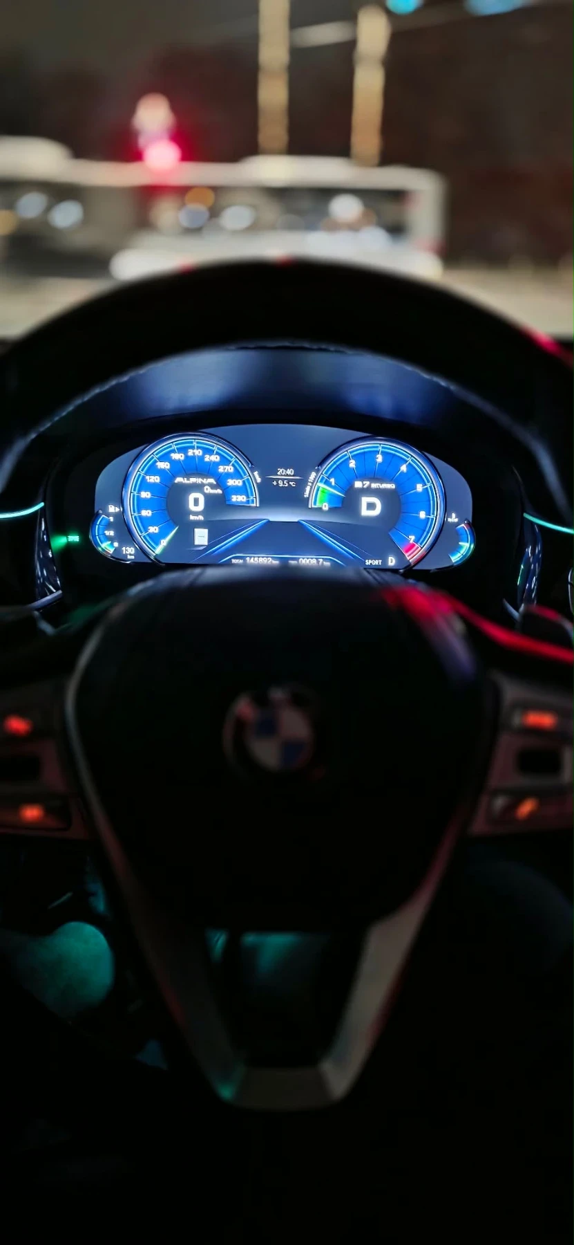 BMW 750, снимка 11 - Автомобили и джипове - 54548863