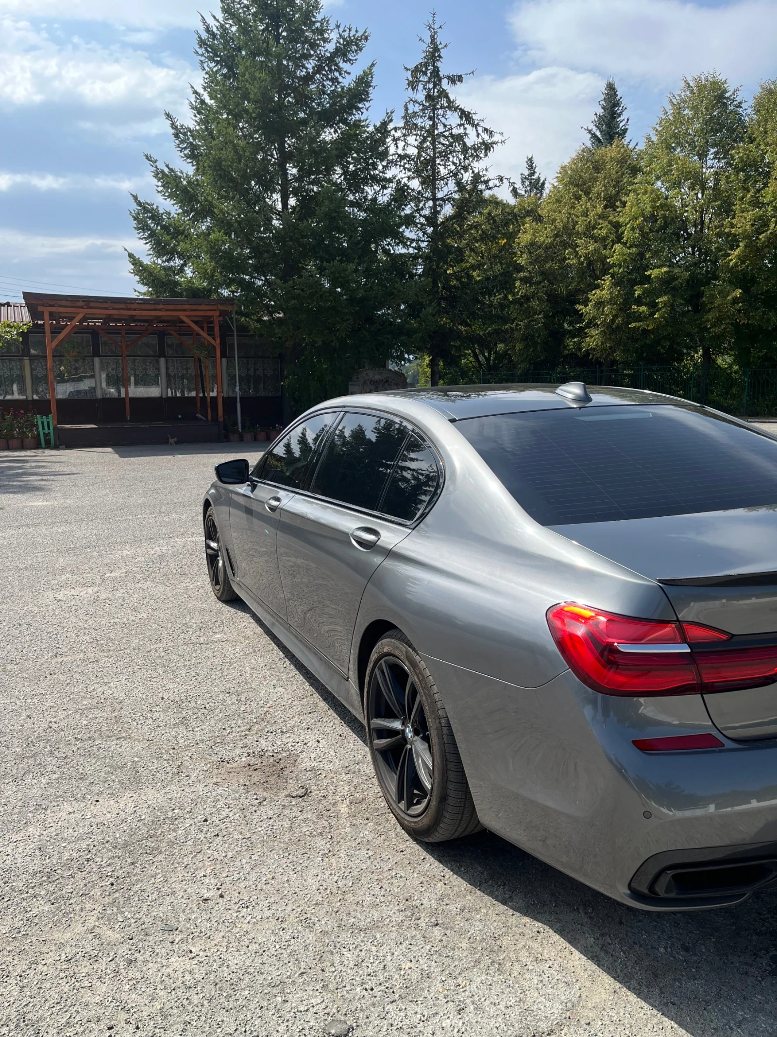 BMW 750, снимка 7 - Автомобили и джипове - 54548863