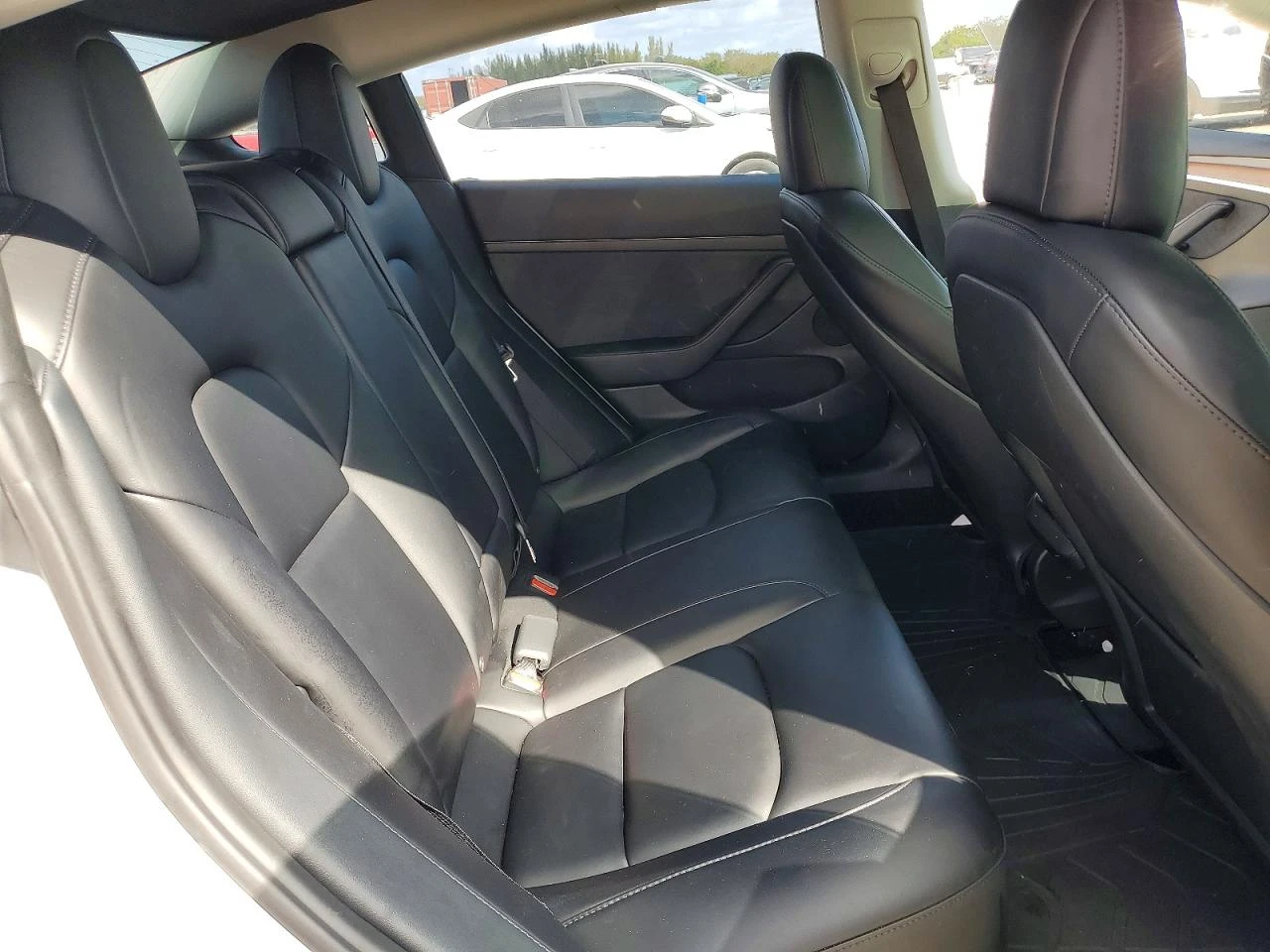 Tesla Model 3 * реални км* 4х4* , снимка 9 - Автомобили и джипове - 54557056