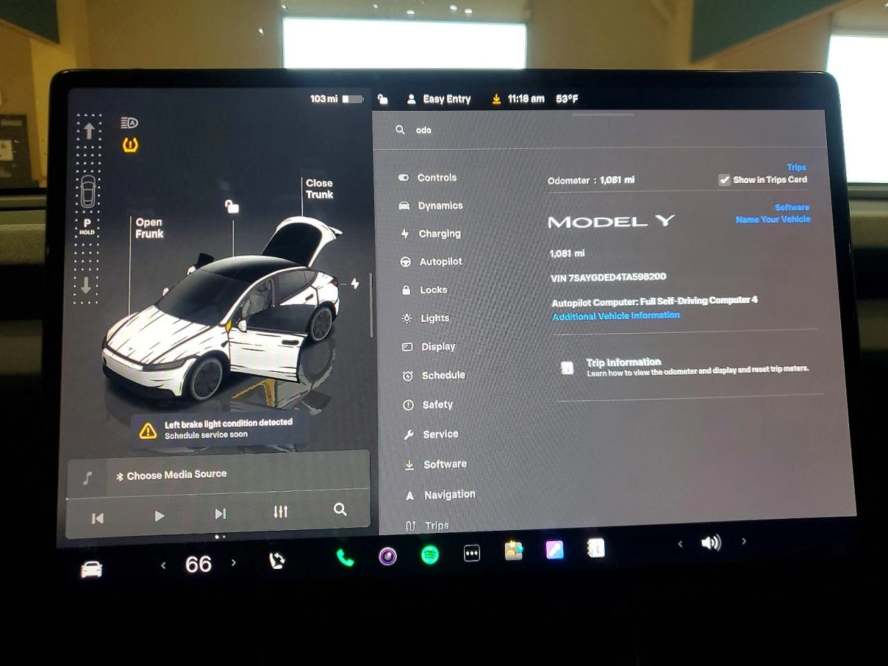 Tesla Model Y Premium RWD, снимка 9 - Автомобили и джипове - 54558026